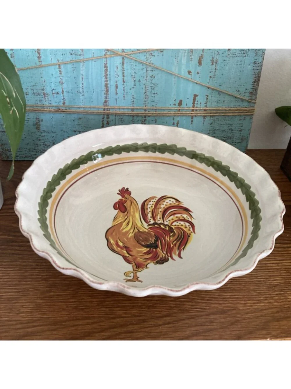 Williams Sonoma 2010 TUSCAN ROOSTERS Large Pasta Bowl One Leg Up